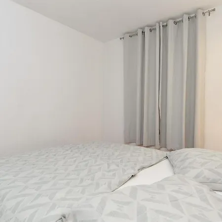 Fuer 4 Personen Ca 42 Qm In Rabac, Istrien Bucht Von Рабац
